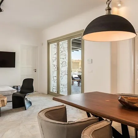 Lilium I - Overlooking Psarou Bay, Mykonos Villa Psarrou