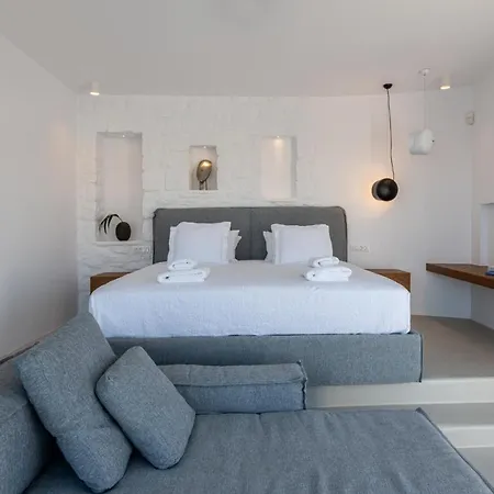 Lilium I - Overlooking Psarou Bay, Mykonos * Psarrou