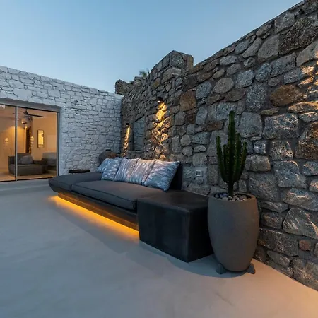 Lilium I - Overlooking Psarou Bay, Mykonos Villa