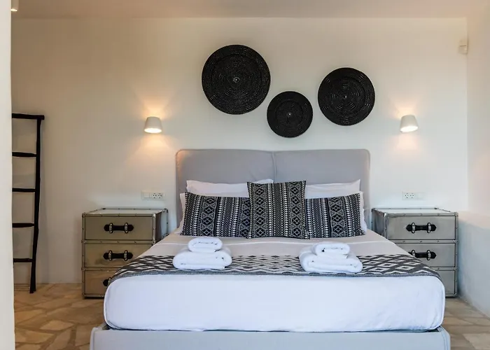 Lilium I - Overlooking Psarou Bay, Mykonos * بسارو