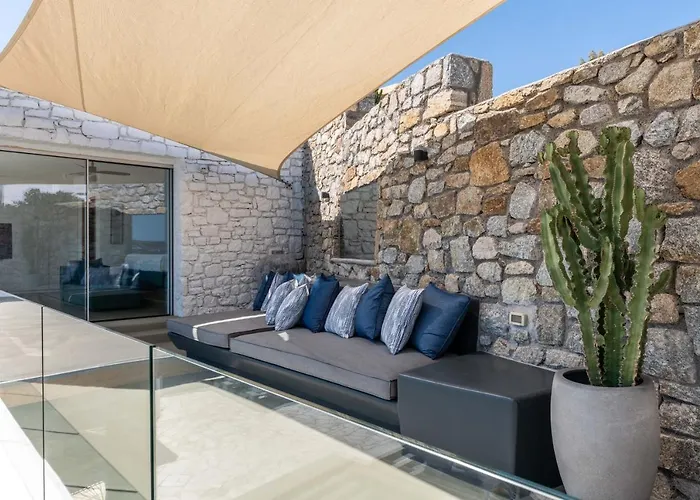 Lilium I - Overlooking Psarou Bay, Mykonos Psarrou