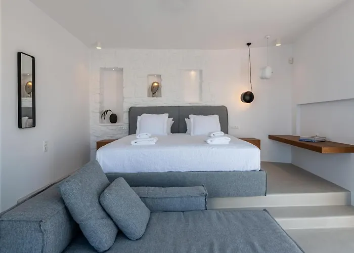 Lilium I - Overlooking Psarou Bay, Mykonos * プサロウ